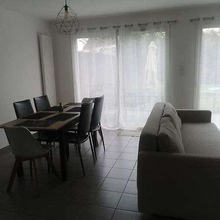 Jolie Maison Entiere Avec 3 Chambres Centre Ville Saint-André-de-Cubzac Eksteriør billede